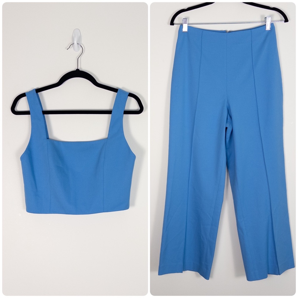 Alice + Olivia 2 Piece Blue Sleeveless Top and Crop Pants Set